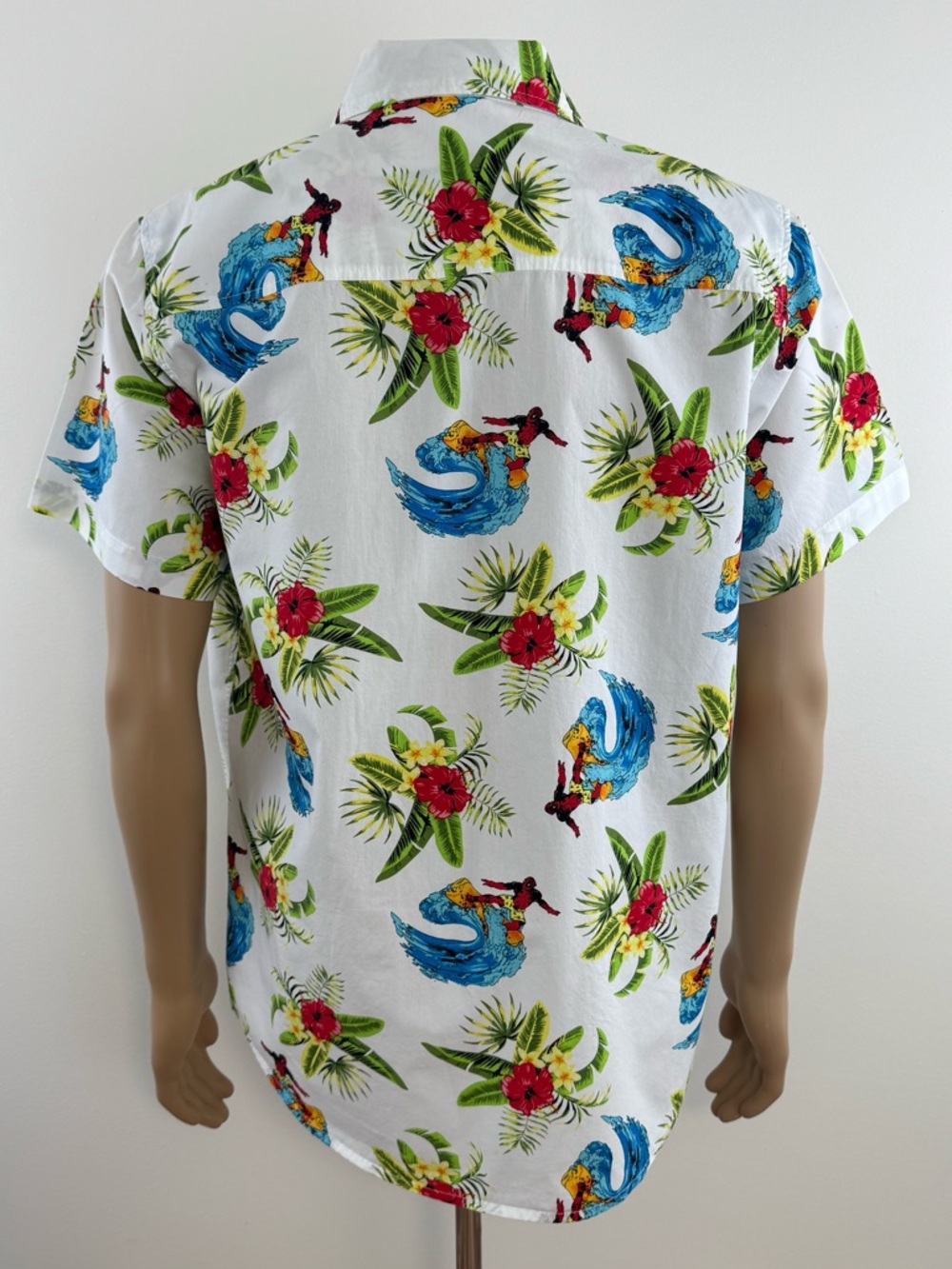 Marvel Deadpool Hawaiian Surf Button-Down Short-Sleeve Shirt, Men's Size Large - Picture 5 of 11
